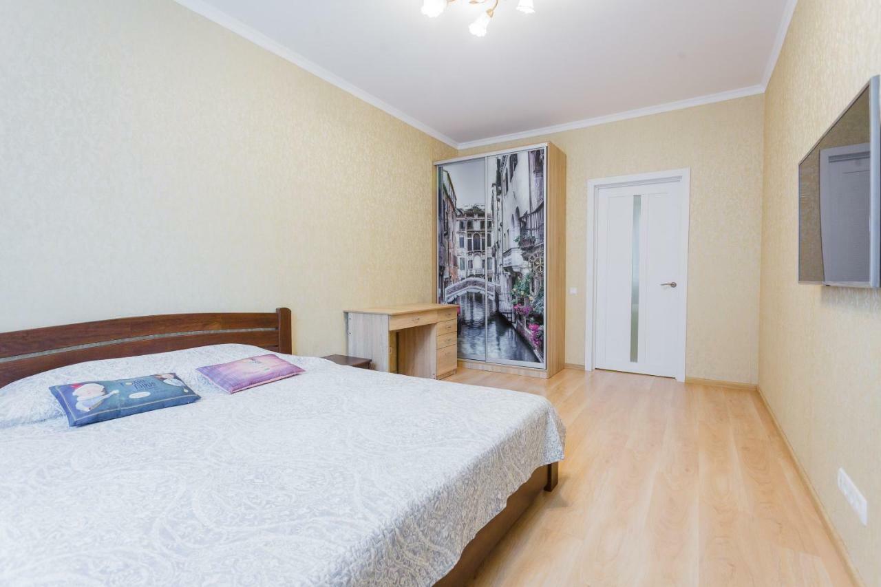 Business Class Apartment At Lomonosova Kiev Ngoại thất bức ảnh